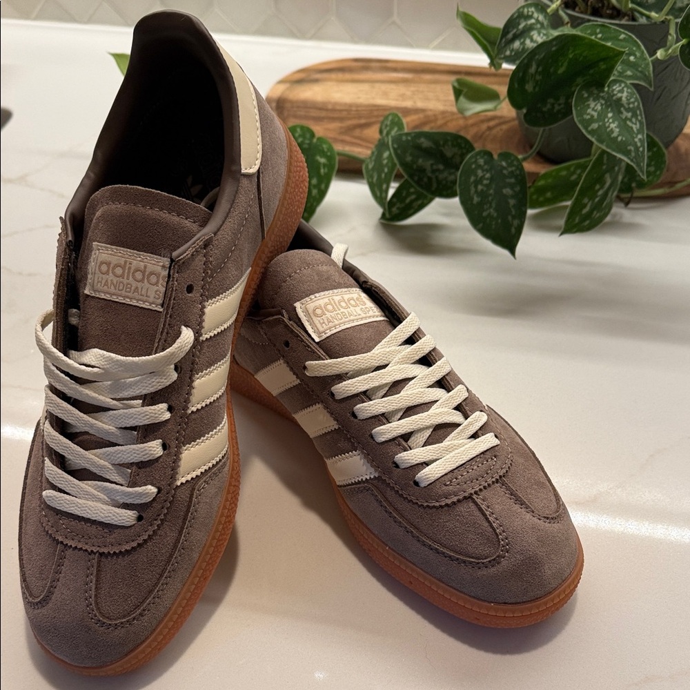 Adidas Spezial women’s sneakers